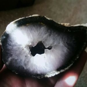 Agate Geode ! RARE! COLORFUL SURYU AGATE CRYSTAL